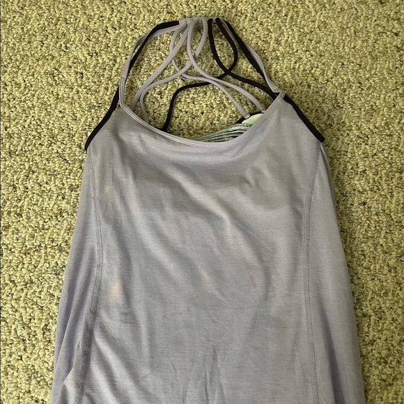 Lululemon Tank Top w- Built In Bra - Picture 1 of 2